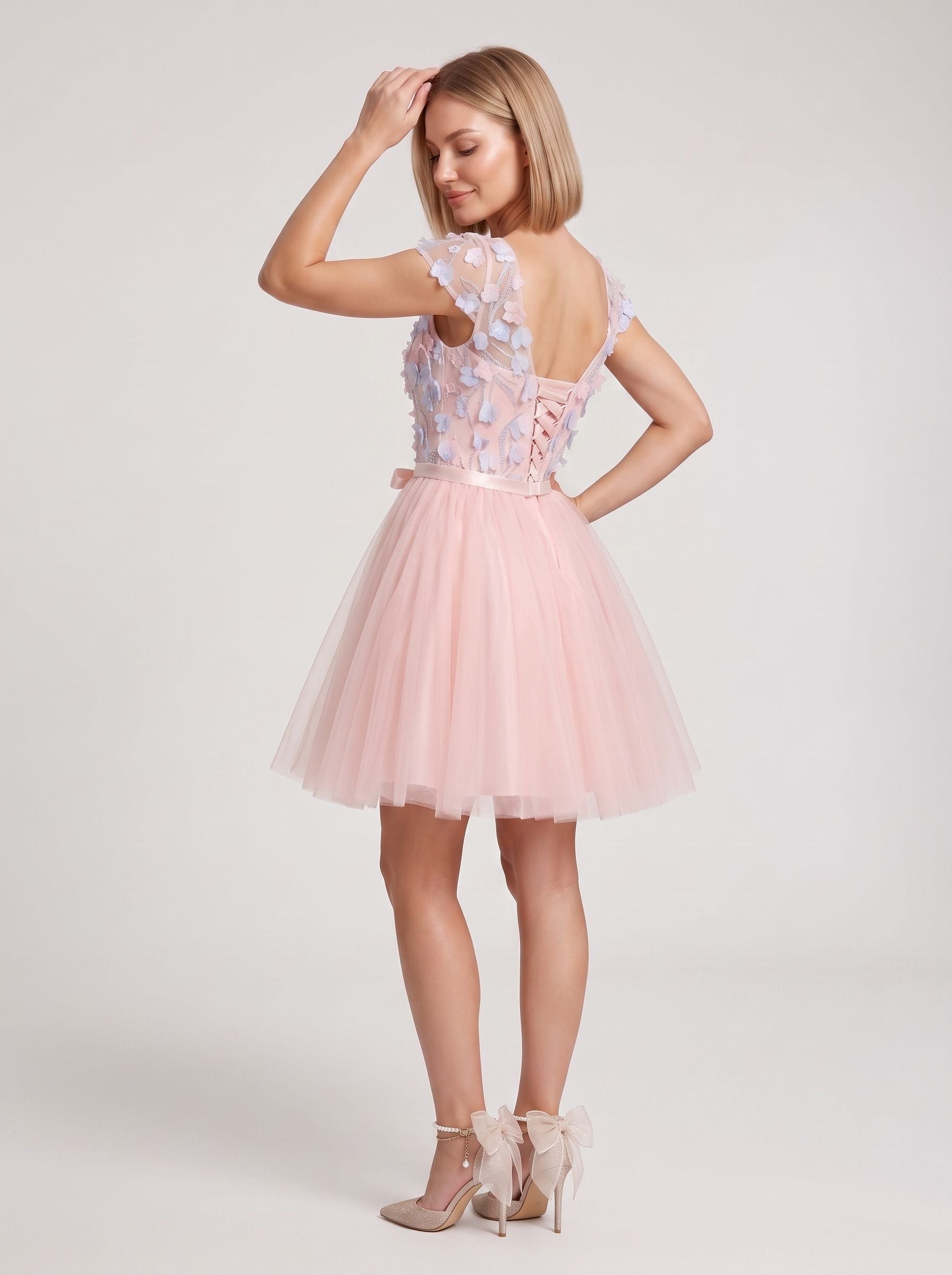 Pink Tulle A-Line Scoop Neck Lace-up Short Dress with Floral Appliques