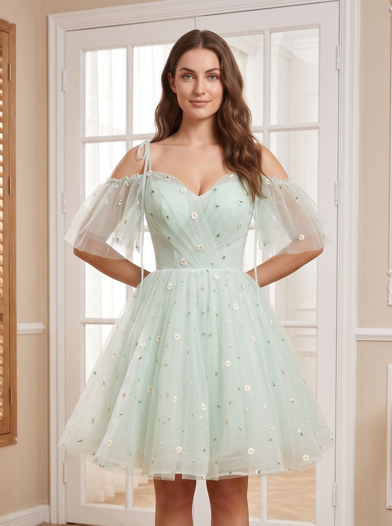 Green Tulle A-Line Sweetheart Lace-up Short Dress with Daisy Appliques