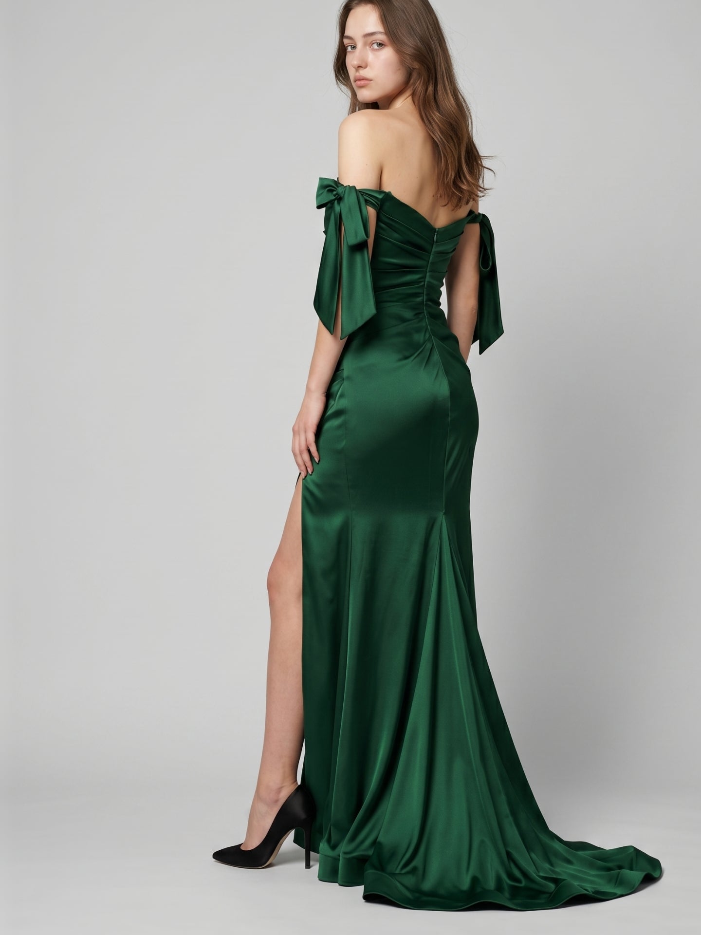 Emerald Satin Trumpet Off-the-Shoulder Backless Floor-Length Bridesmaid Dress with Bow