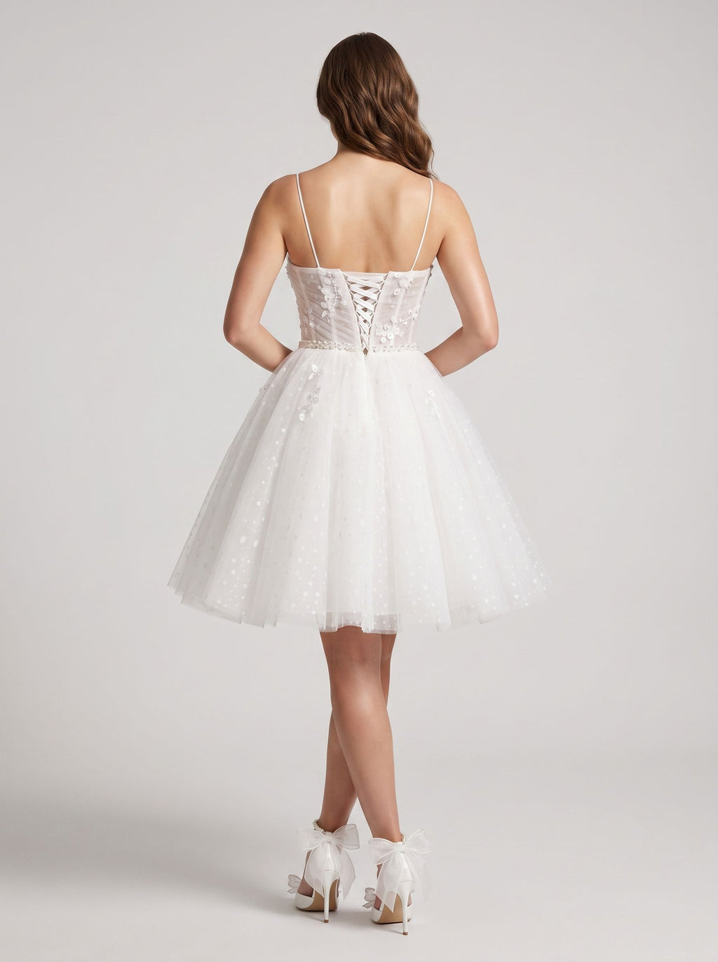 White Tulle A-Line Sweetheart Lace-up Short Dress with Applique Bodice