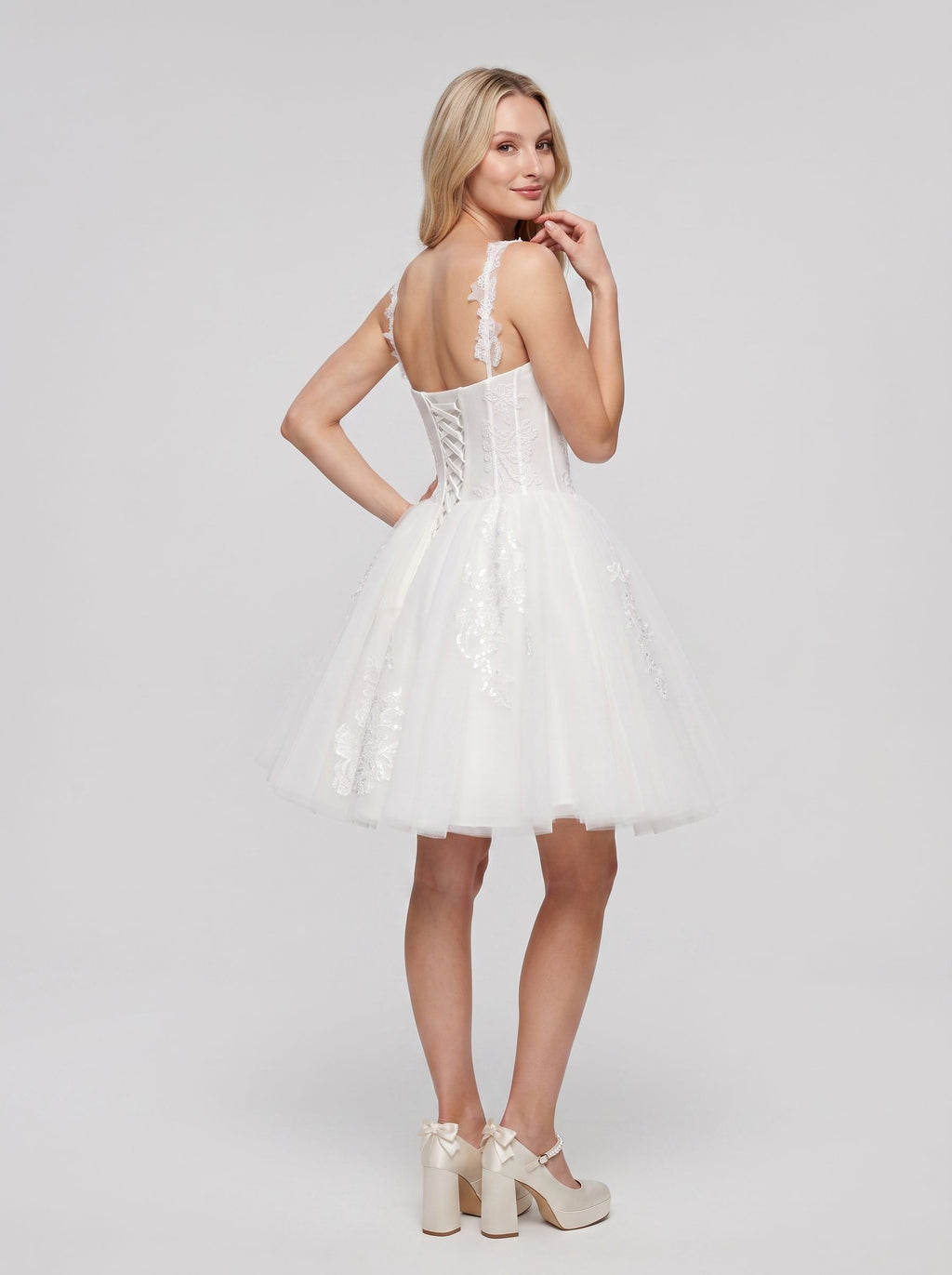 White Tulle A-Line Sweetheart Lace-up Short Dress with Lace Appliques